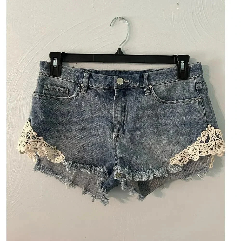 Gray Saks Fifth Avenue Jorts Size 29 Baby Shorts Lace Frayed Hem Jean Denim
